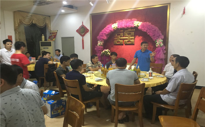 金秋十月，鑫發(fā)喜迎豐收慶功宴